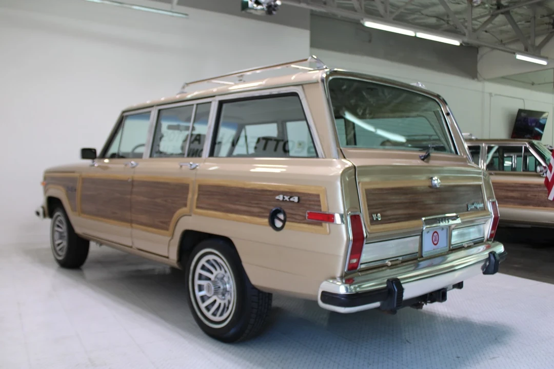 1989 Jeep SJ Wagoneer - Image 3 of 21
