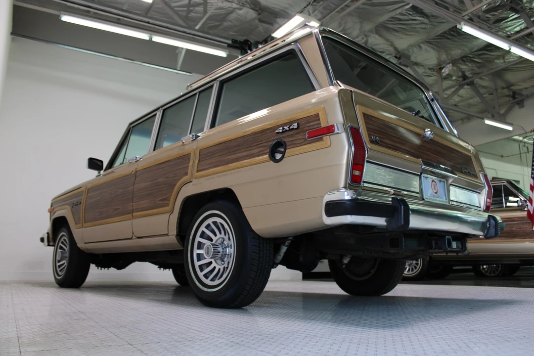 1989 Jeep SJ Wagoneer - Image 21 of 31