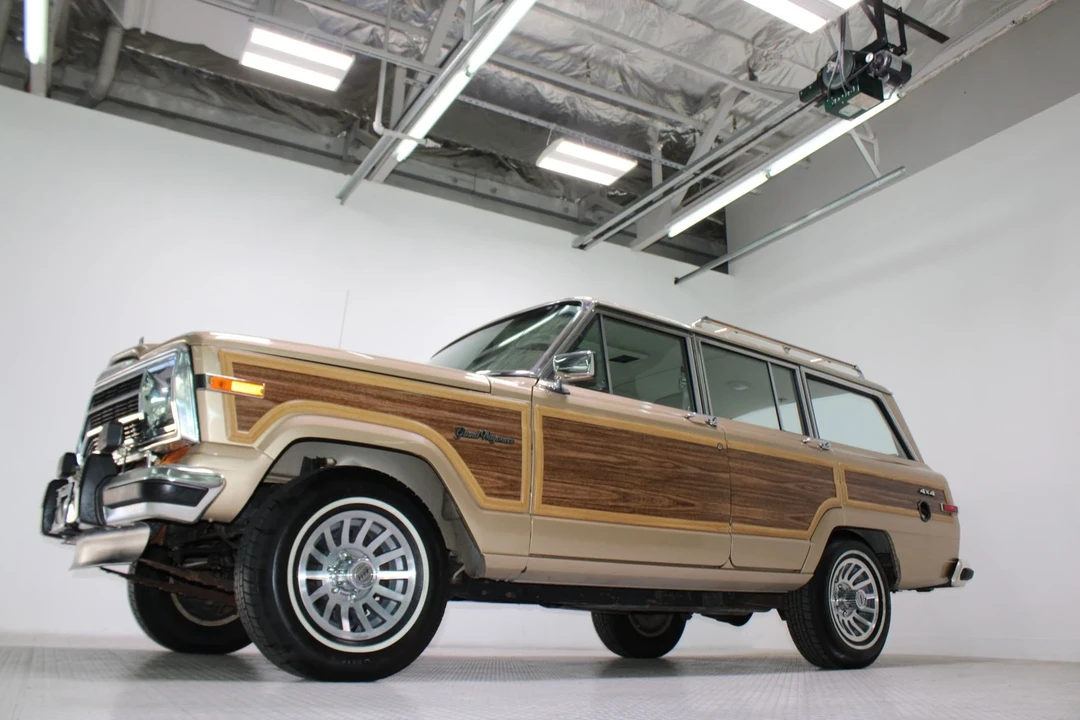 1989 Jeep SJ Wagoneer - Image 17 of 21