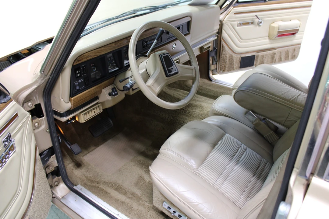 1989 Jeep SJ Wagoneer - Image 6 of 31