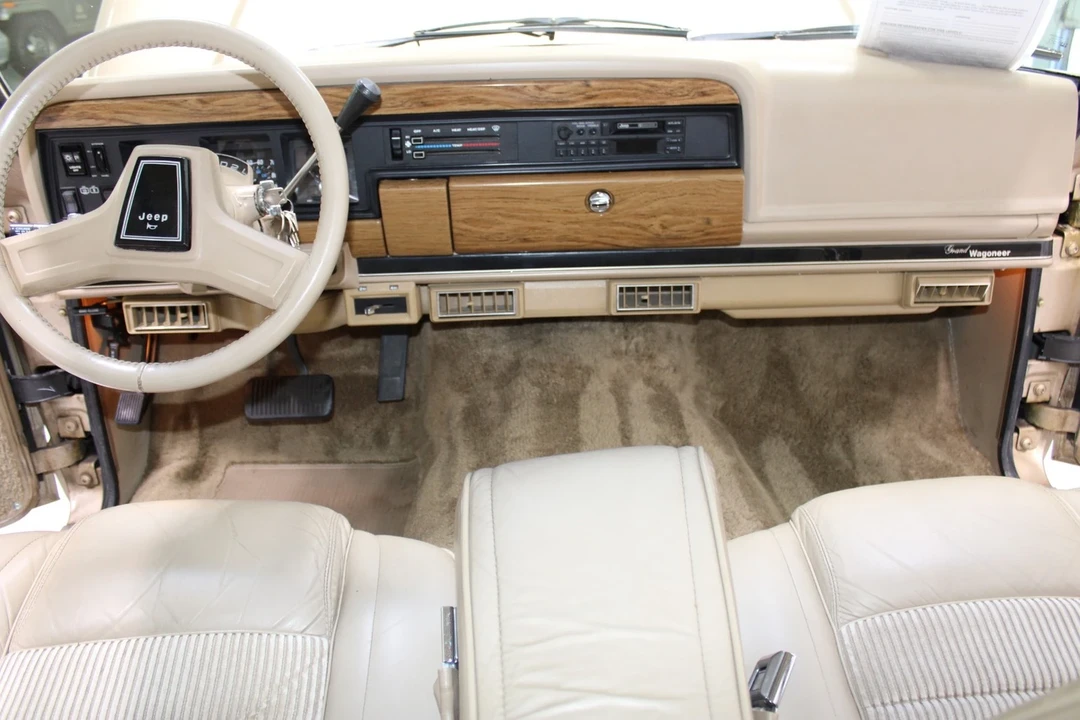 1989 Jeep SJ Wagoneer - Image 7 of 21