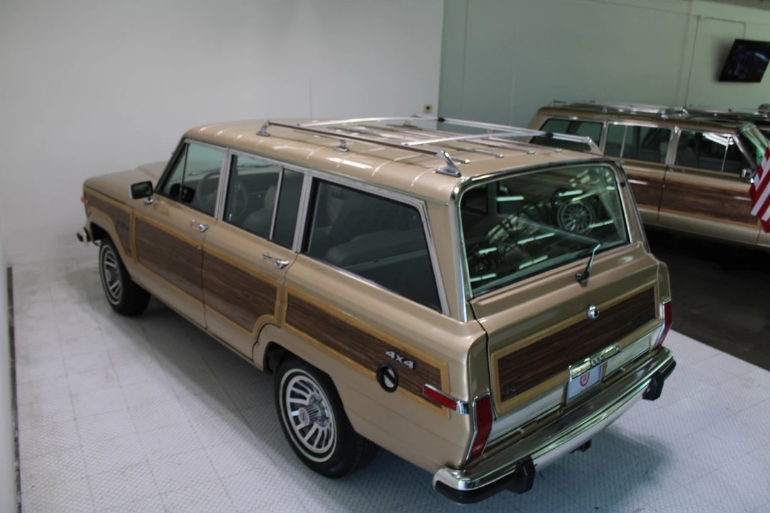 1989 Jeep SJ Wagoneer - Image 20 of 31