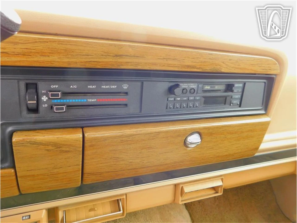 1989 Jeep SJ Wagoneer - Image 13 of 31