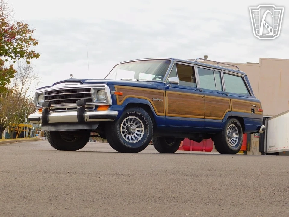 1989 Jeep SJ Wagoneer - Image 10 of 12