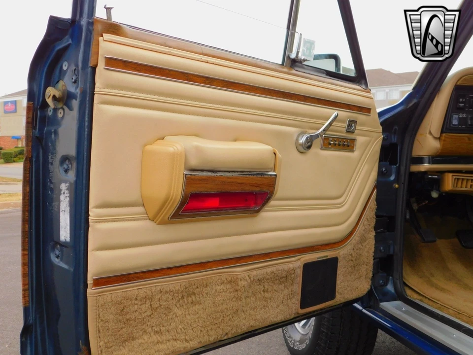 1989 Jeep SJ Wagoneer - Image 16 of 21