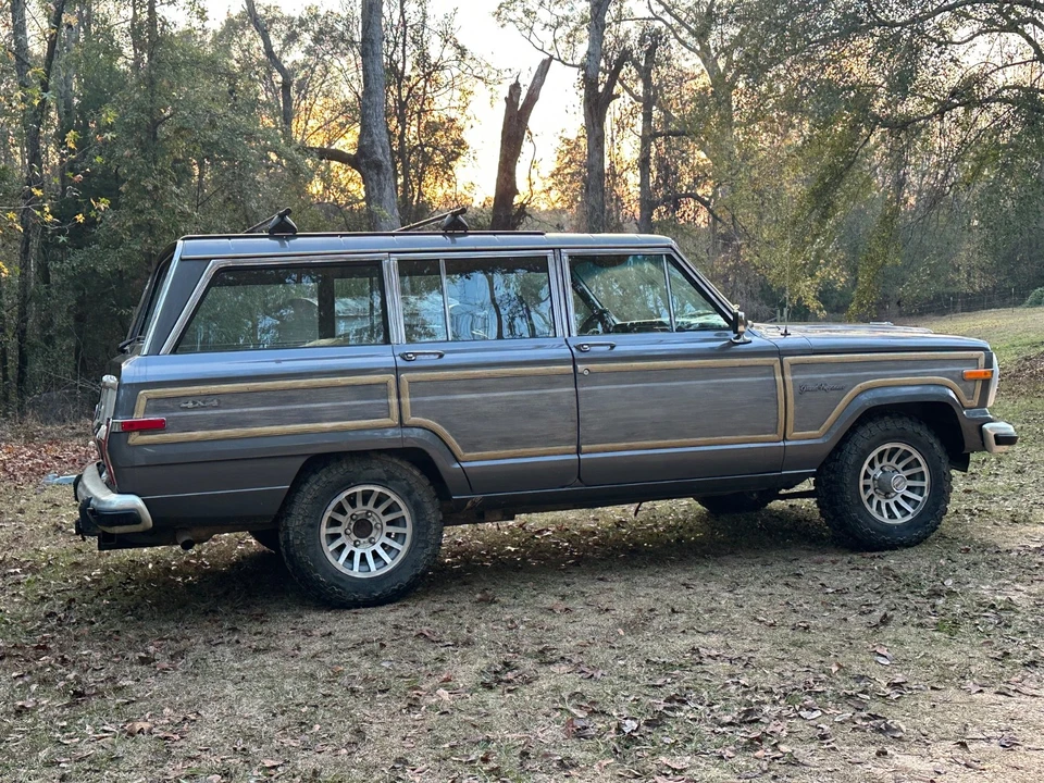 1989 Jeep SJ Wagoneer - Image 3 of 9