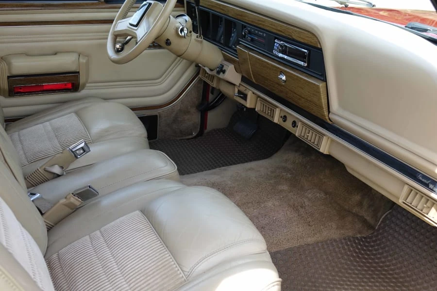 1989 Jeep XJ Wagoneer - Image 5 of 12