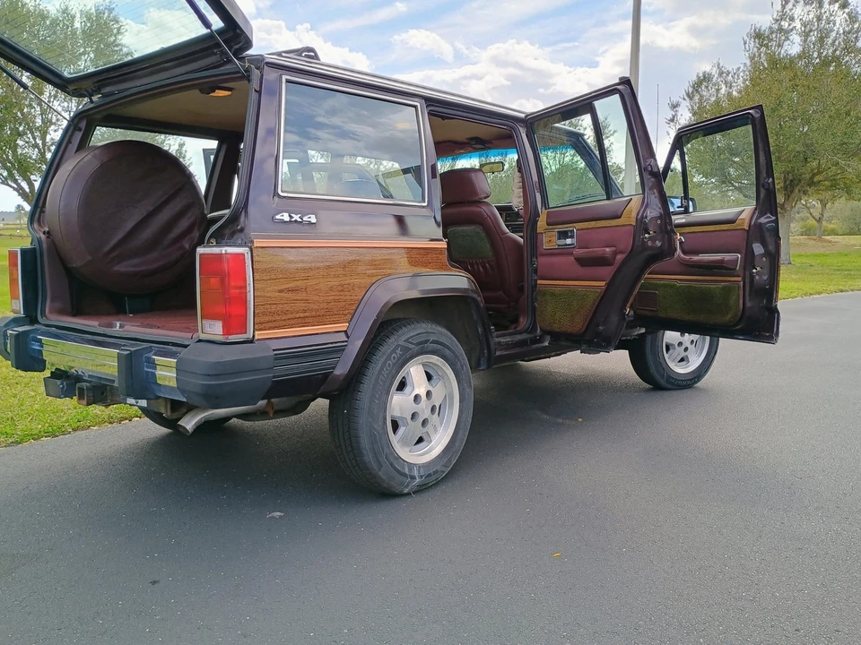 1989 Jeep XJ Wagoneer - Image 18 of 31