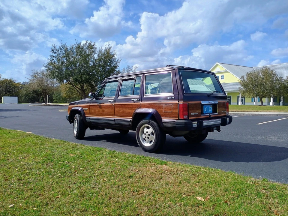 1989 Jeep XJ Wagoneer - Image 14 of 31