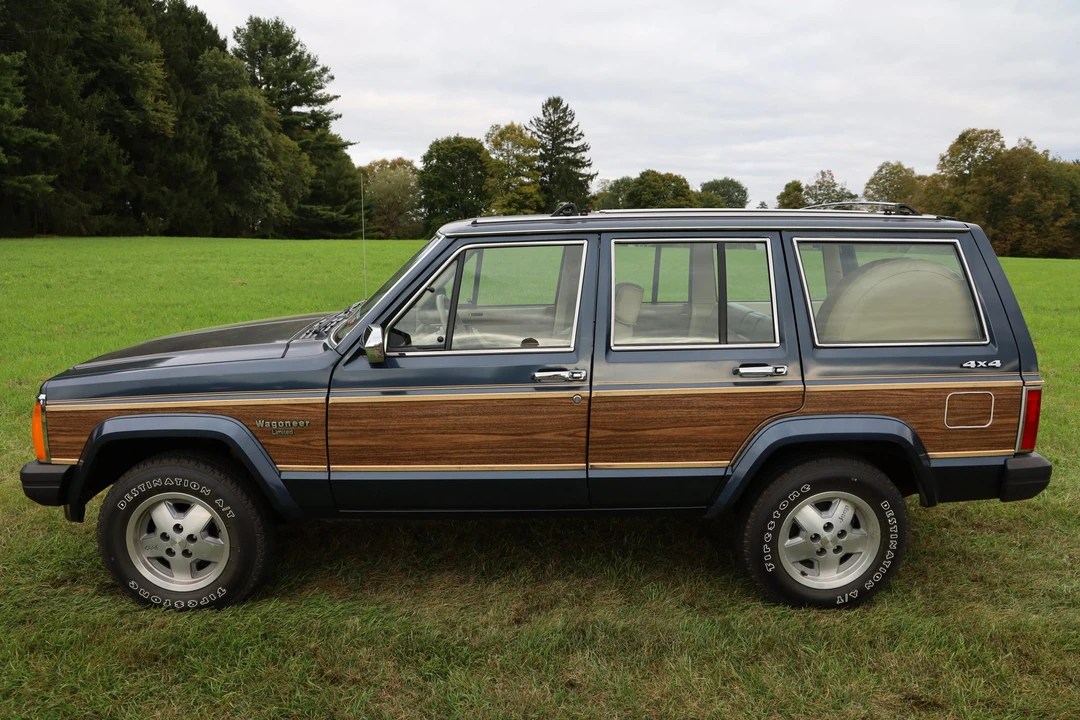 1989 Jeep XJ Wagoneer - Image 18 of 31