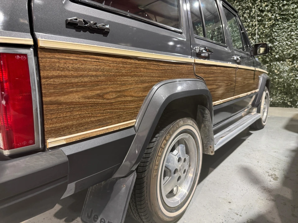 1989 Jeep XJ Wagoneer - Image 19 of 31