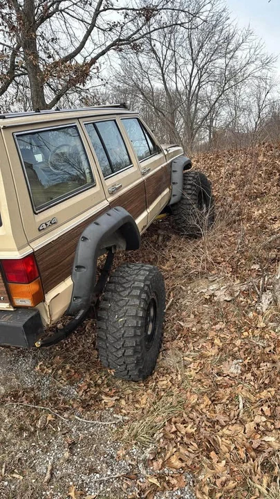 1989 Jeep XJ Wagoneer - Image 7 of 16