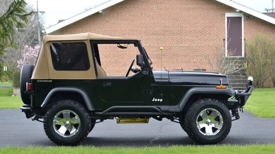 1989 Jeep YJ Wrangler - Image 10 of 12