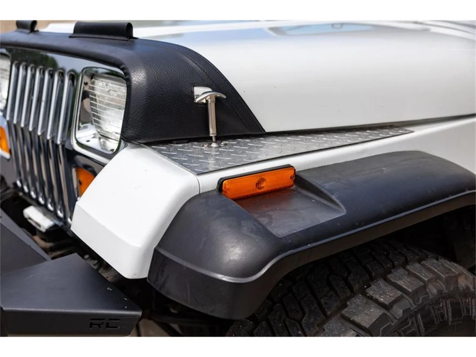 1989 Jeep YJ Wrangler - Image 16 of 31