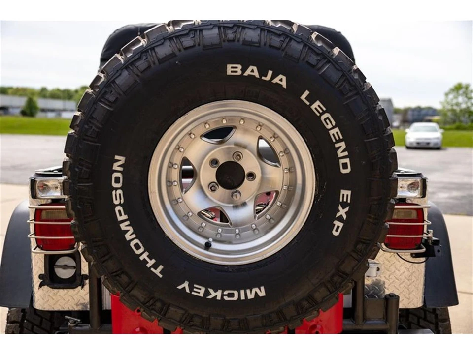 1989 Jeep YJ Wrangler - Image 25 of 31