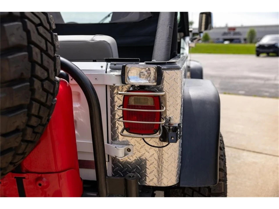 1989 Jeep YJ Wrangler - Image 26 of 31