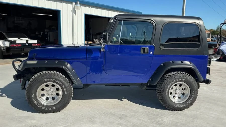 1989 Jeep YJ Wrangler - Image 2 of 17