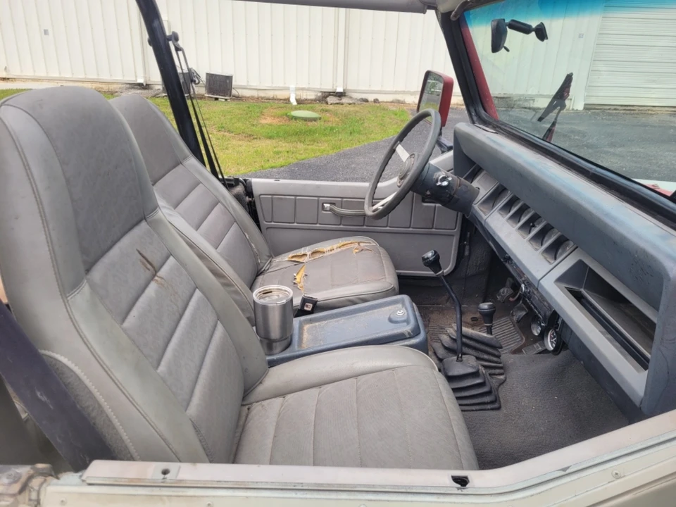 1989 Jeep YJ Wrangler - Image 5 of 10