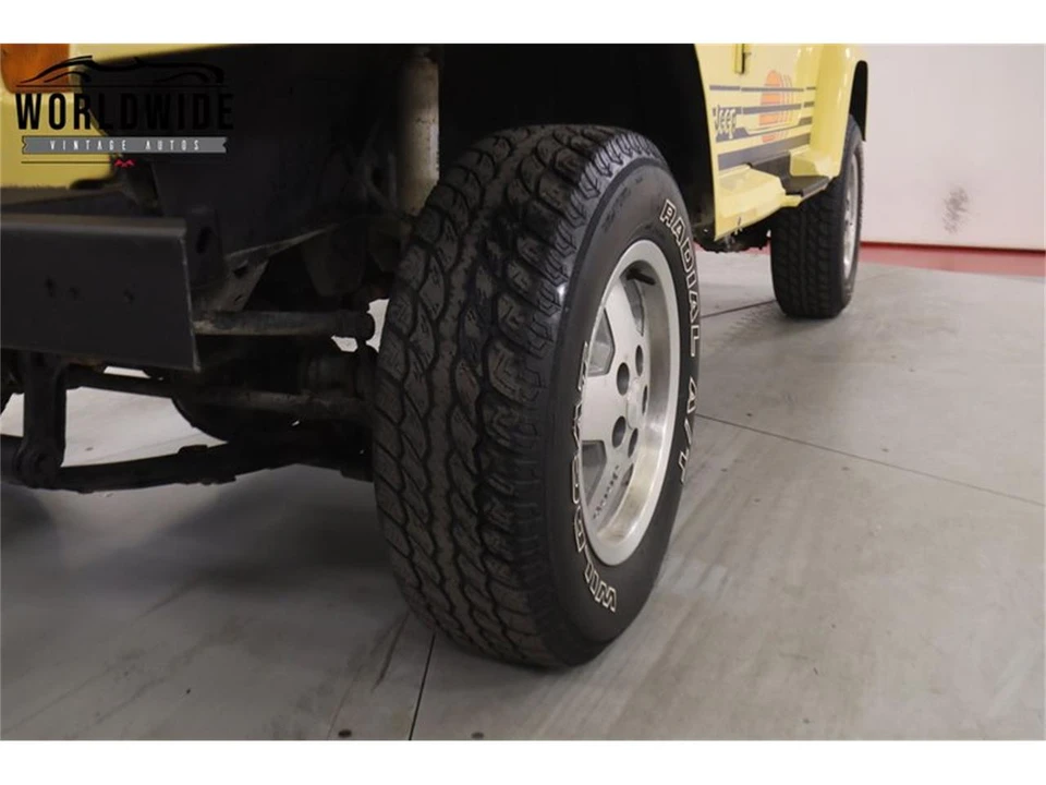 1989 Jeep YJ Wrangler - Image 15 of 31