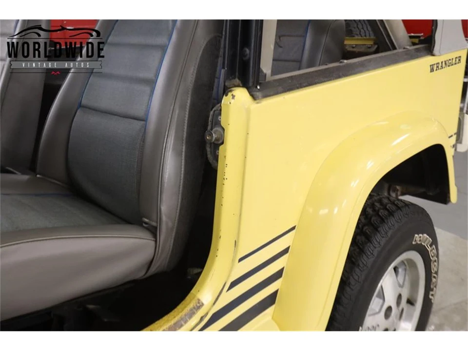 1989 Jeep YJ Wrangler - Image 24 of 31