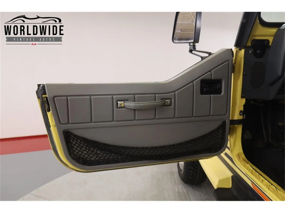 1989 Jeep YJ Wrangler - Image 25 of 31