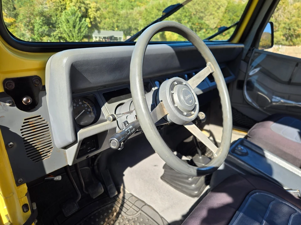 1989 Jeep YJ Wrangler - Image 11 of 21