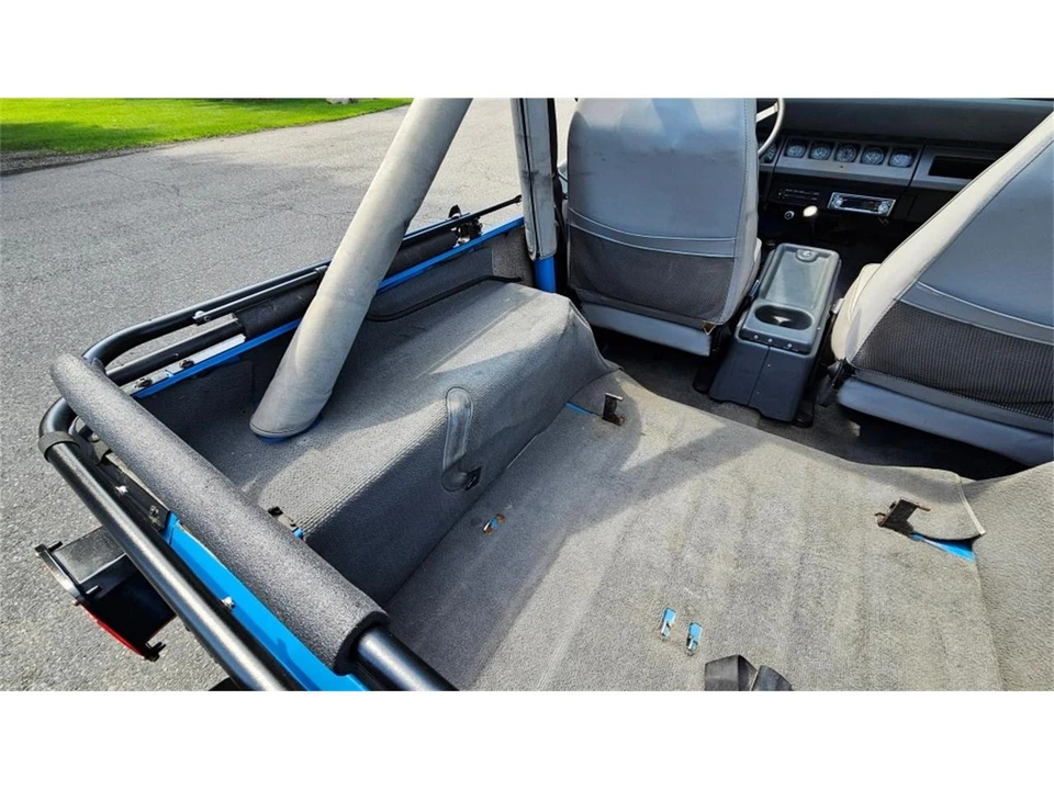 1989 Jeep YJ Wrangler - Image 23 of 31