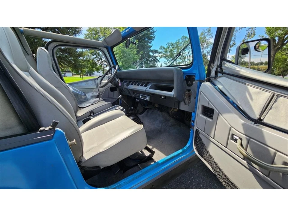 1989 Jeep YJ Wrangler - Image 26 of 31