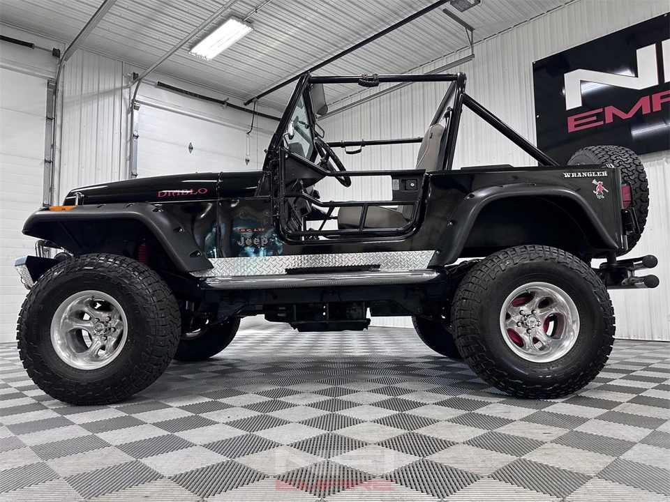 1989 Jeep YJ Wrangler - Image 11 of 31