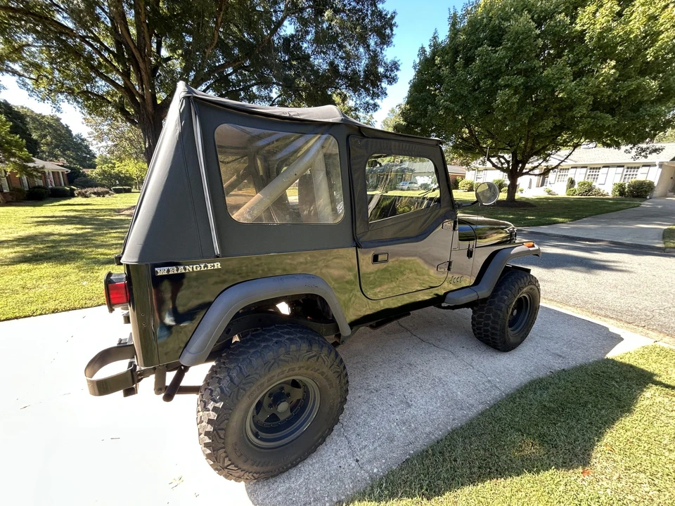 1989 Jeep YJ Wrangler - Image 9 of 31