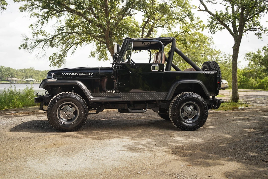 1989 Jeep YJ Wrangler - Image 20 of 31