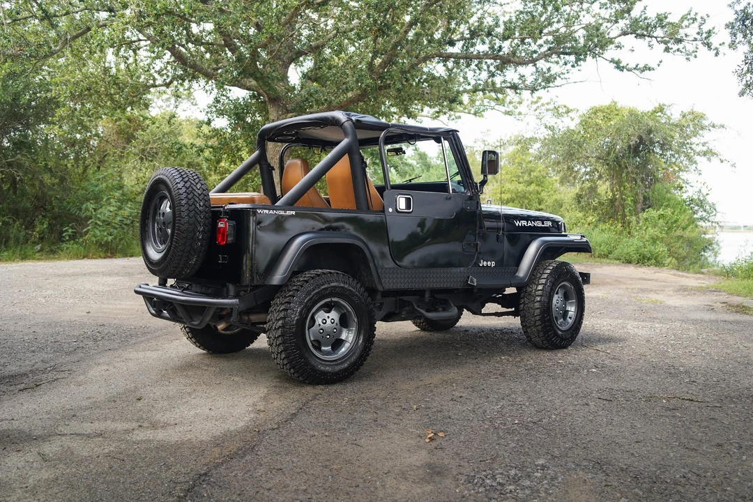 1989 Jeep YJ Wrangler - Image 12 of 31