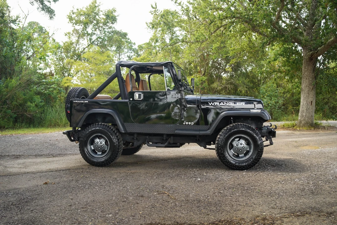 1989 Jeep YJ Wrangler - Image 10 of 31