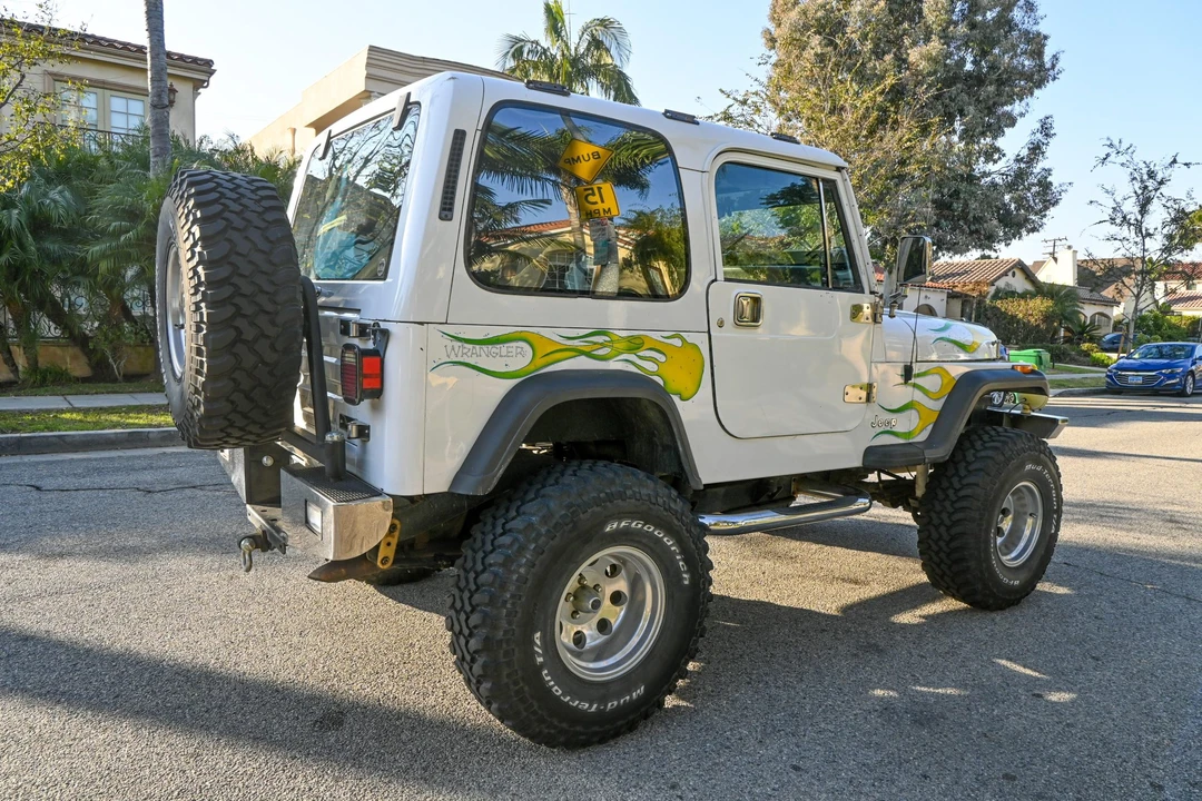 1989 Jeep YJ Wrangler - Image 8 of 31