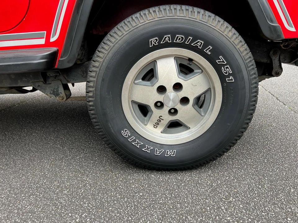 1989 Jeep YJ Wrangler - Image 22 of 31