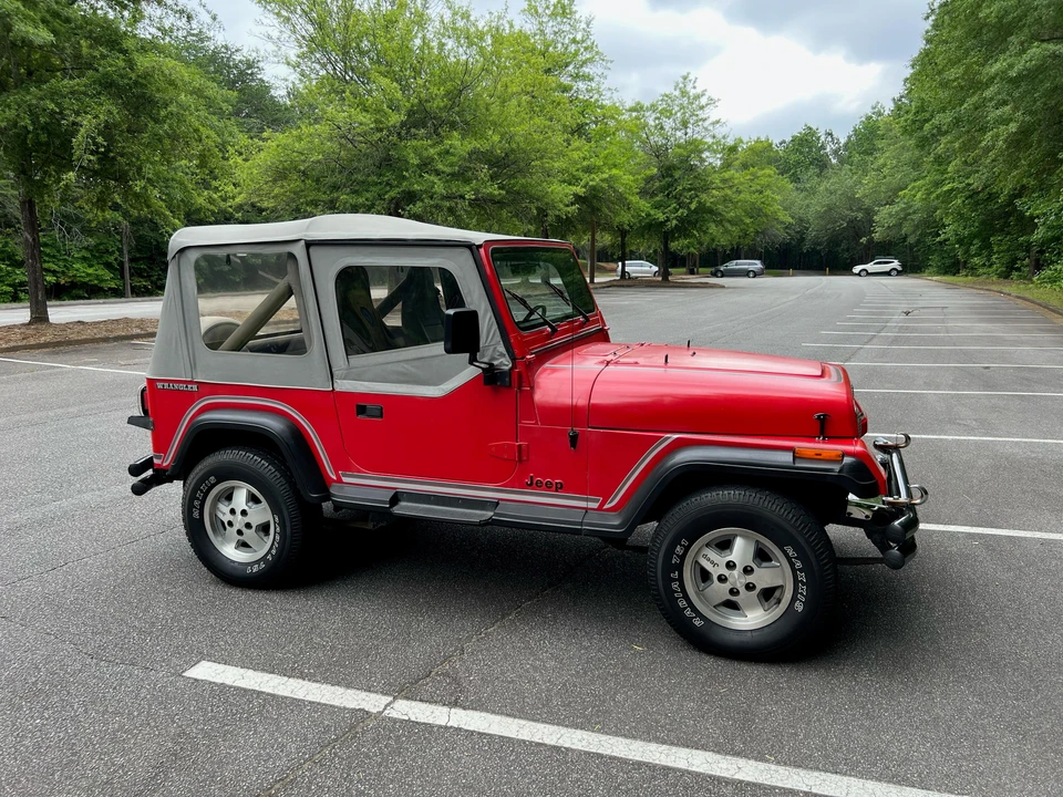 1989 Jeep YJ Wrangler - Image 13 of 31