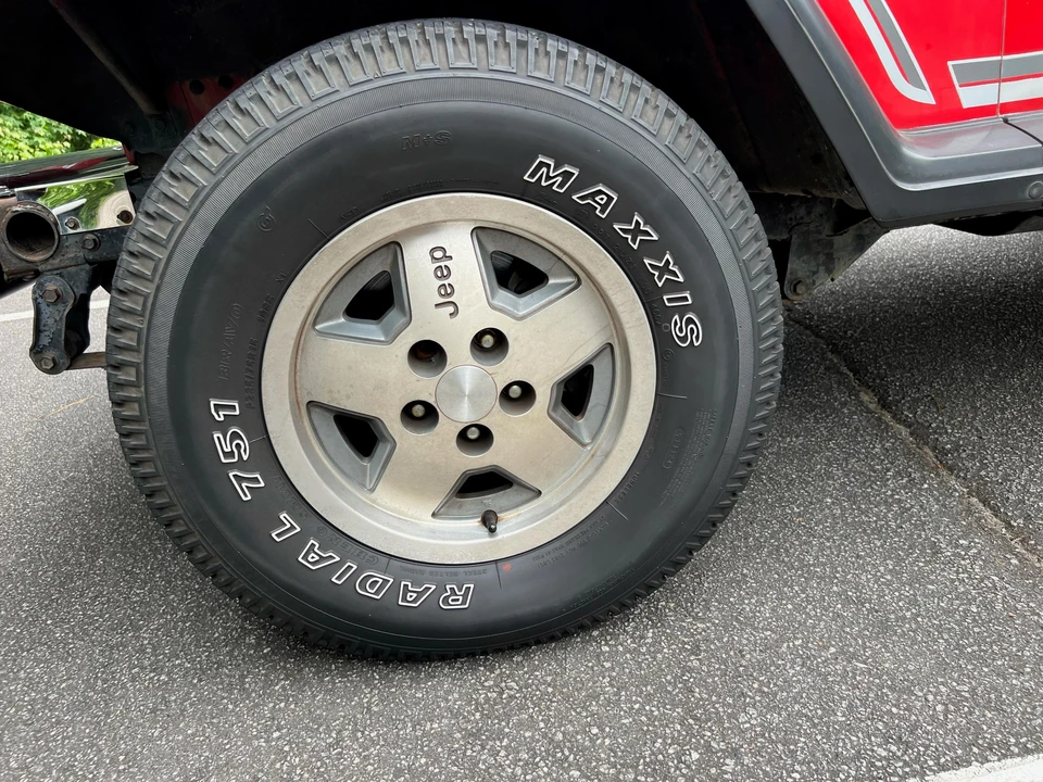 1989 Jeep YJ Wrangler - Image 21 of 31