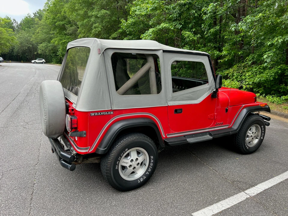1989 Jeep YJ Wrangler - Image 11 of 31