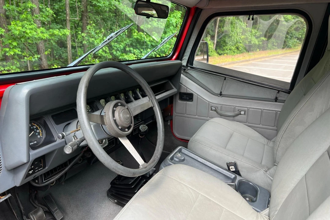 1989 Jeep YJ Wrangler - Image 29 of 31