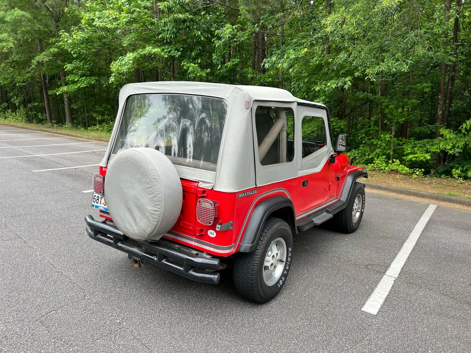 1989 Jeep YJ Wrangler - Image 10 of 31