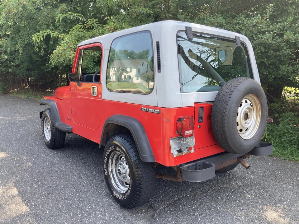 1989 Jeep YJ Wrangler - Image 13 of 31