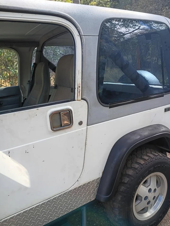 1989 Jeep YJ Wrangler - Image 4 of 12