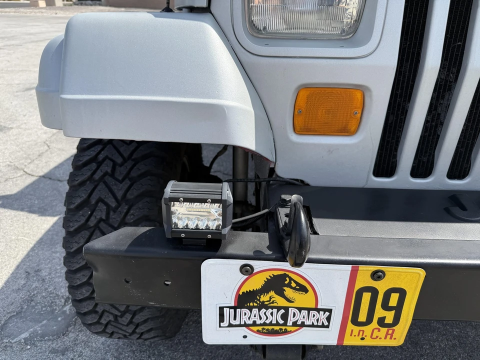 1989 Jeep YJ Wrangler - Image 17 of 31