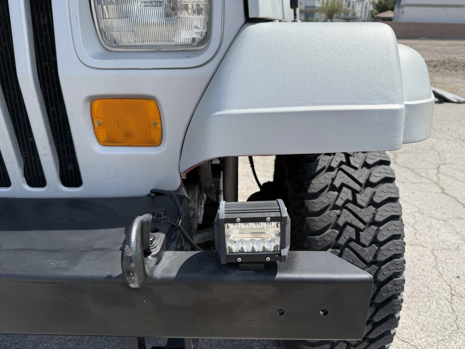 1989 Jeep YJ Wrangler - Image 19 of 31