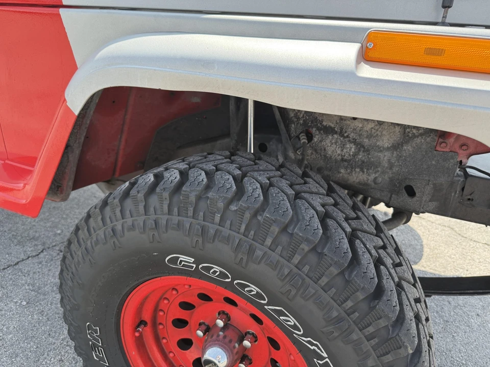 1989 Jeep YJ Wrangler - Image 27 of 31