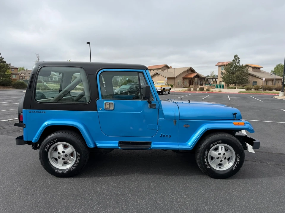 1989 Jeep YJ Wrangler - Image 4 of 31
