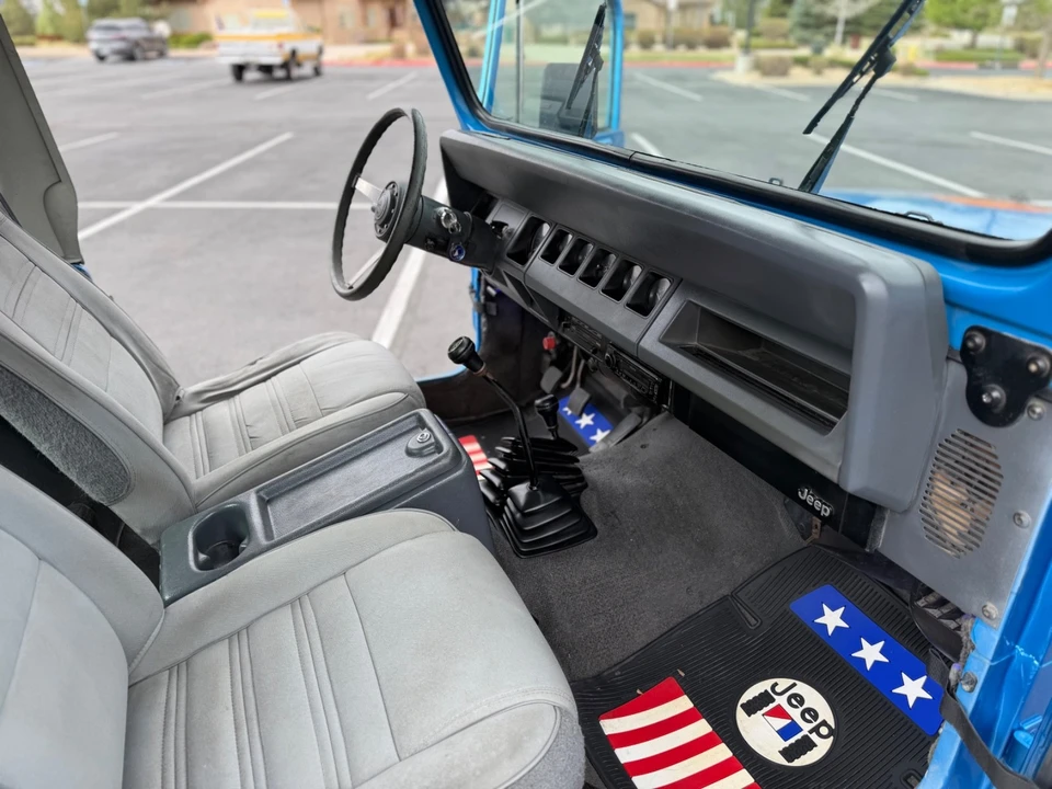 1989 Jeep YJ Wrangler - Image 20 of 31