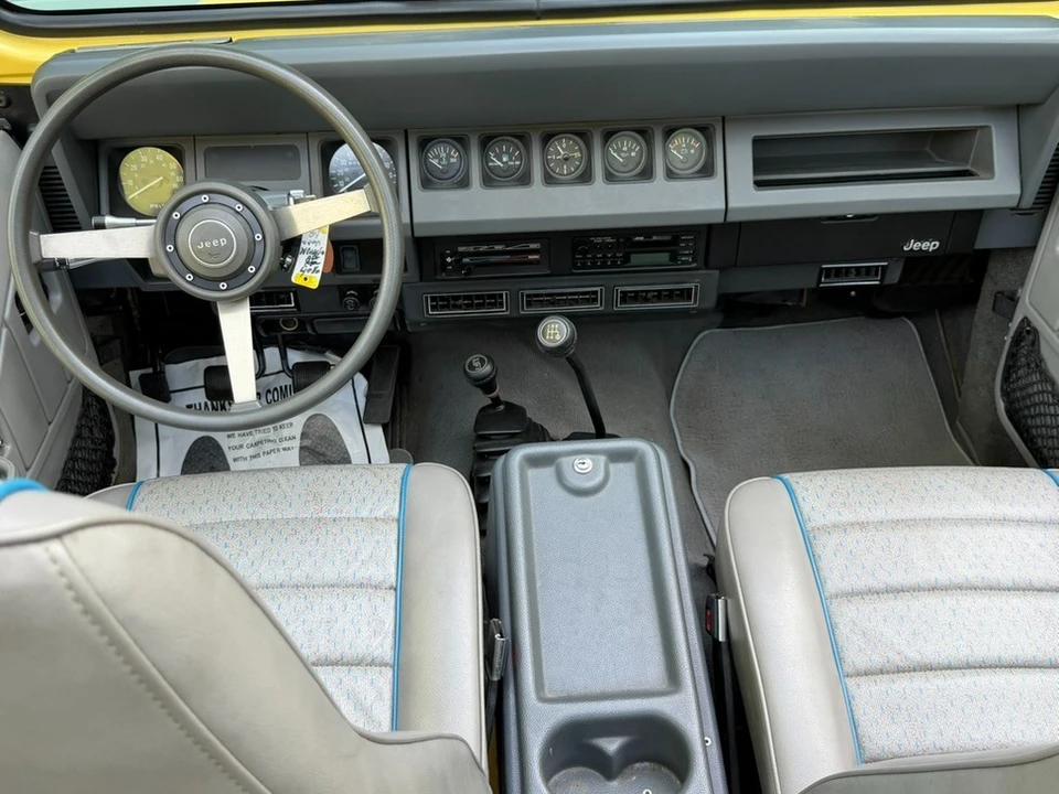1989 Jeep YJ Wrangler - Image 24 of 31