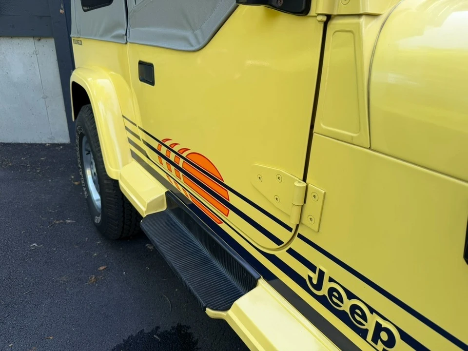 1989 Jeep YJ Wrangler - Image 17 of 31