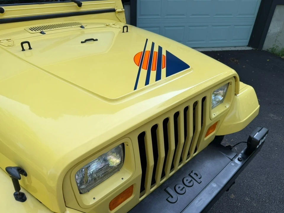 1989 Jeep YJ Wrangler - Image 13 of 31